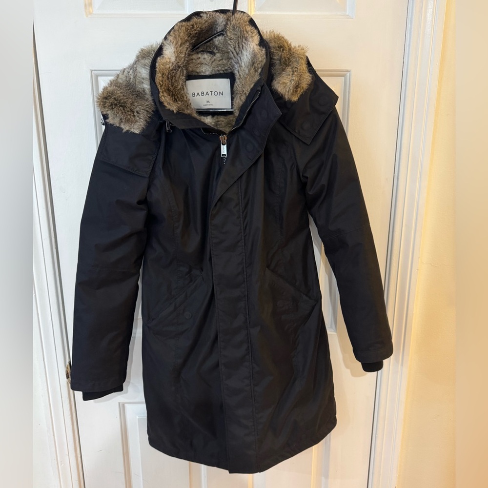 Aritzia Babaton Black Oskar Parka with Fur Lining
